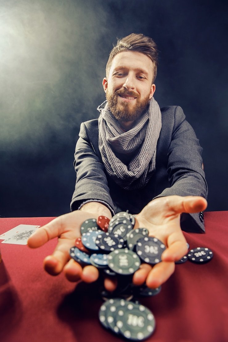kaskustoto login app interface showing live football matches and live-dealer table games